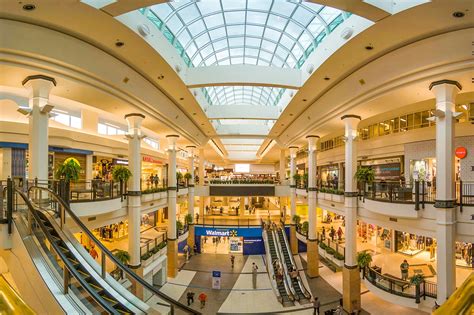 10 Best Shopping Malls In Quebec City, Canada.